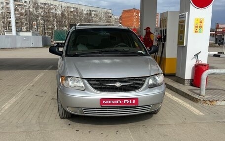 Chrysler Town & Country IV, 2001 год, 550 000 рублей, 1 фотография