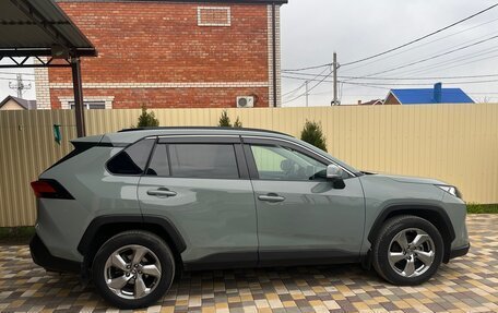 Toyota RAV4, 2020 год, 2 950 000 рублей, 1 фотография