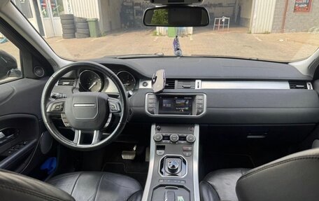 Land Rover Range Rover Evoque I, 2018 год, 2 999 999 рублей, 9 фотография