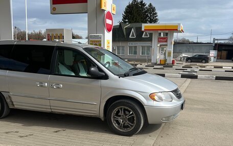 Chrysler Town & Country IV, 2001 год, 550 000 рублей, 2 фотография