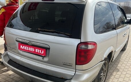 Chrysler Town & Country IV, 2001 год, 550 000 рублей, 5 фотография