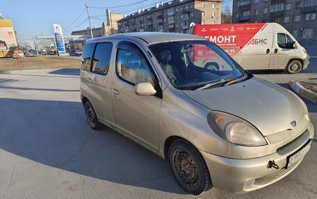 Toyota FunCargo, 2002 год, 300 000 рублей, 2 фотография