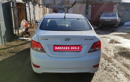 Hyundai Solaris II рестайлинг, 2012 год, 780 000 рублей, 3 фотография