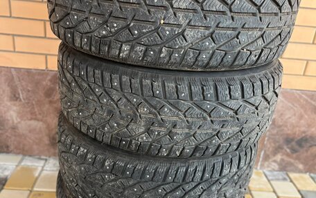 Toyota RAV4, 2020 год, 2 950 000 рублей, 16 фотография