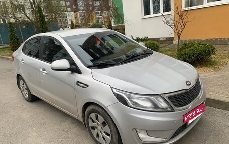 KIA Rio III рестайлинг, 2014 год, 720 000 рублей, 2 фотография