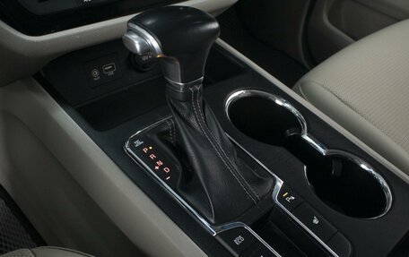 KIA Carnival III, 2018 год, 2 300 000 рублей, 18 фотография