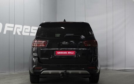 KIA Carnival III, 2018 год, 2 300 000 рублей, 4 фотография