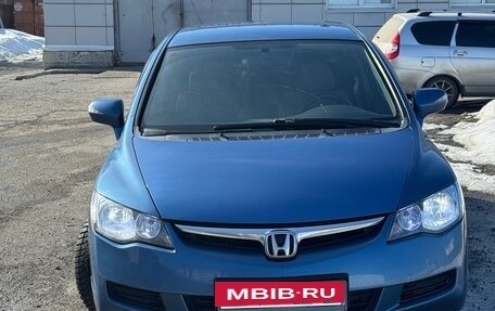 Honda Civic VIII, 2007 год, 760 000 рублей, 2 фотография