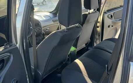 Chevrolet Niva I рестайлинг, 2015 год, 870 000 рублей, 3 фотография