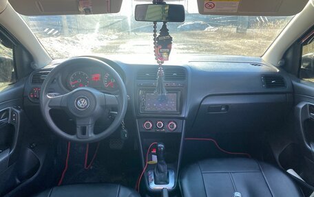 Volkswagen Polo VI (EU Market), 2012 год, 1 000 000 рублей, 28 фотография