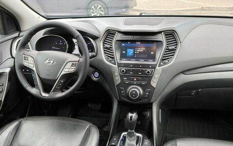 Hyundai Santa Fe III рестайлинг, 2018 год, 2 649 000 рублей, 13 фотография