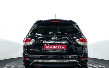 Nissan Pathfinder, 2015 год, 1 797 000 рублей, 6 фотография