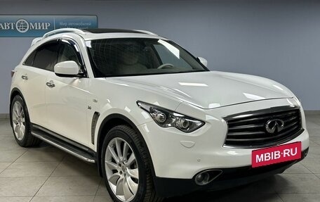 Infiniti QX70, 2015 год, 2 200 000 рублей, 10 фотография