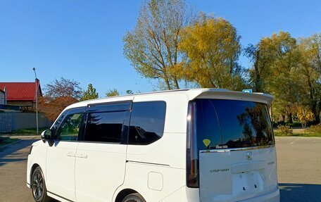 Honda Stepwgn IV, 2022 год, 3 190 000 рублей, 4 фотография