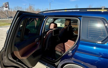 BMW X7, 2022 год, 9 000 000 рублей, 16 фотография