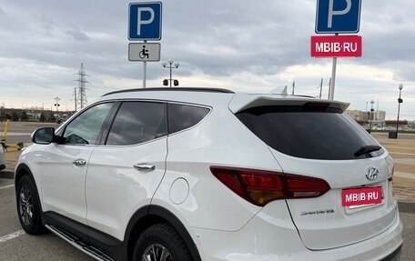 Hyundai Santa Fe III рестайлинг, 2017 год, 2 200 000 рублей, 3 фотография