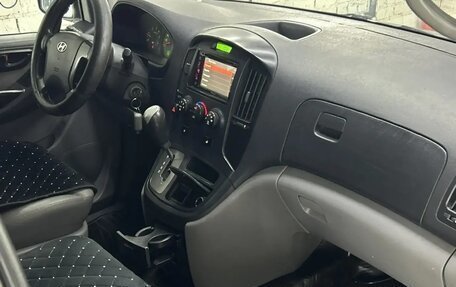 Hyundai Grand Starex Grand Starex I рестайлинг 2, 2011 год, 1 170 000 рублей, 5 фотография