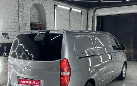 Hyundai Grand Starex Grand Starex I рестайлинг 2, 2011 год, 1 170 000 рублей, 4 фотография