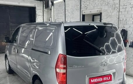 Hyundai Grand Starex Grand Starex I рестайлинг 2, 2011 год, 1 170 000 рублей, 3 фотография