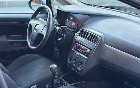 Fiat Punto III Punto Evo рестайлинг, 2007 год, 380 000 рублей, 22 фотография