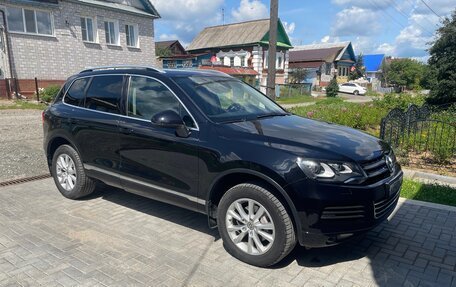 Volkswagen Touareg III, 2014 год, 2 290 000 рублей, 2 фотография
