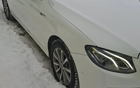 Mercedes-Benz E-Класс, 2019 год, 2 800 000 рублей, 1 фотография