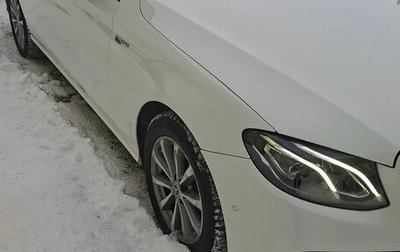 Mercedes-Benz E-Класс, 2019 год, 2 800 000 рублей, 1 фотография