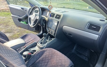 Volkswagen Jetta VI, 2013 год, 850 000 рублей, 8 фотография