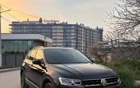 Volkswagen Tiguan II, 2017 год, 2 550 000 рублей, 2 фотография
