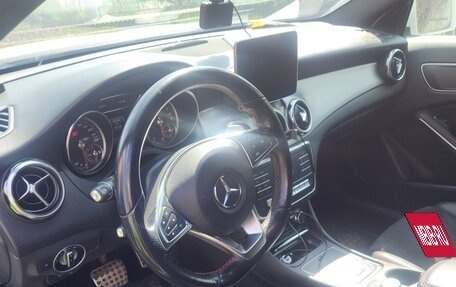 Mercedes-Benz GLA, 2018 год, 2 500 000 рублей, 4 фотография