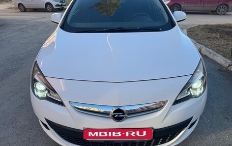 Opel Astra J, 2013 год, 995 000 рублей, 2 фотография