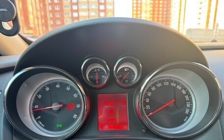 Opel Astra J, 2013 год, 995 000 рублей, 17 фотография