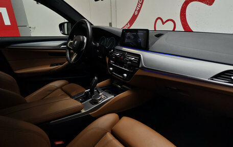 BMW 5 серия, 2018 год, 4 190 000 рублей, 15 фотография