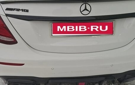 Mercedes-Benz E-Класс, 2019 год, 2 800 000 рублей, 3 фотография