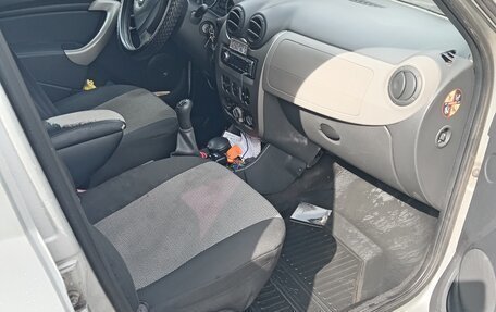 Renault Logan I, 2011 год, 550 000 рублей, 5 фотография