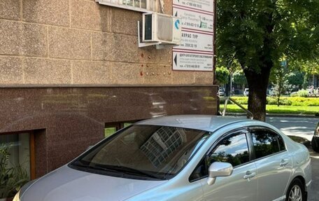 Honda Civic VIII, 2008 год, 800 000 рублей, 3 фотография