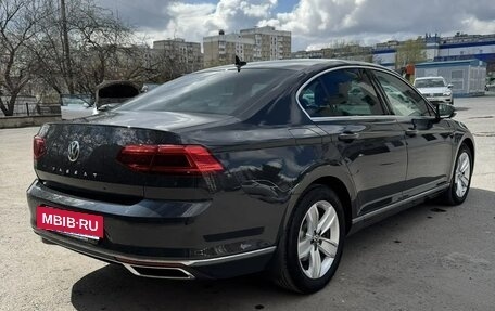 Volkswagen Passat B8 рестайлинг, 2019 год, 2 800 000 рублей, 23 фотография