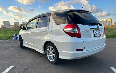 Honda Fit Shuttle I рестайлинг, 2011 год, 990 000 рублей, 3 фотография