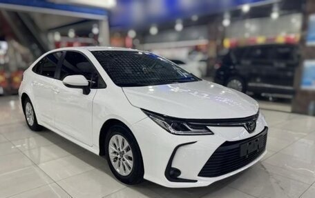 Toyota Corolla, 2021 год, 2 250 000 рублей, 3 фотография