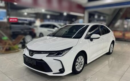 Toyota Corolla, 2021 год, 2 250 000 рублей, 4 фотография