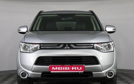 Mitsubishi Outlander III рестайлинг 3, 2013 год, 1 499 000 рублей, 2 фотография