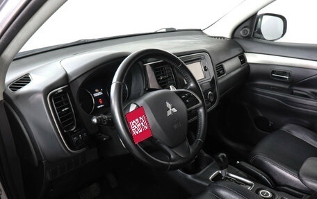 Mitsubishi Outlander III рестайлинг 3, 2013 год, 1 499 000 рублей, 9 фотография