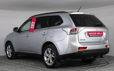 Mitsubishi Outlander III рестайлинг 3, 2013 год, 1 499 000 рублей, 7 фотография