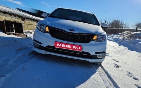 KIA Rio III рестайлинг, 2015 год, 730 000 рублей, 1 фотография