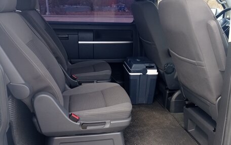 Volkswagen Multivan T5, 2013 год, 2 575 000 рублей, 10 фотография