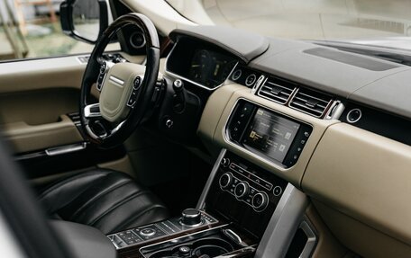 Land Rover Range Rover IV рестайлинг, 2015 год, 4 000 000 рублей, 10 фотография