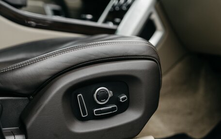 Land Rover Range Rover IV рестайлинг, 2015 год, 4 000 000 рублей, 15 фотография