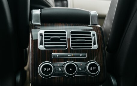 Land Rover Range Rover IV рестайлинг, 2015 год, 4 000 000 рублей, 22 фотография