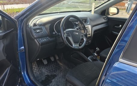 KIA Rio III рестайлинг, 2015 год, 1 050 000 рублей, 2 фотография