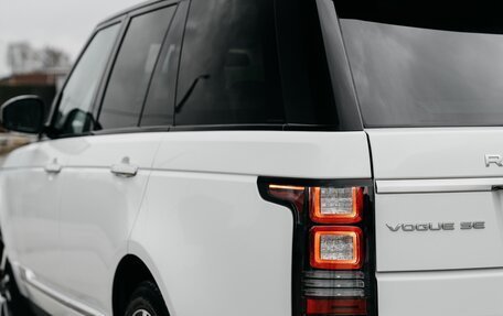 Land Rover Range Rover IV рестайлинг, 2015 год, 4 000 000 рублей, 26 фотография